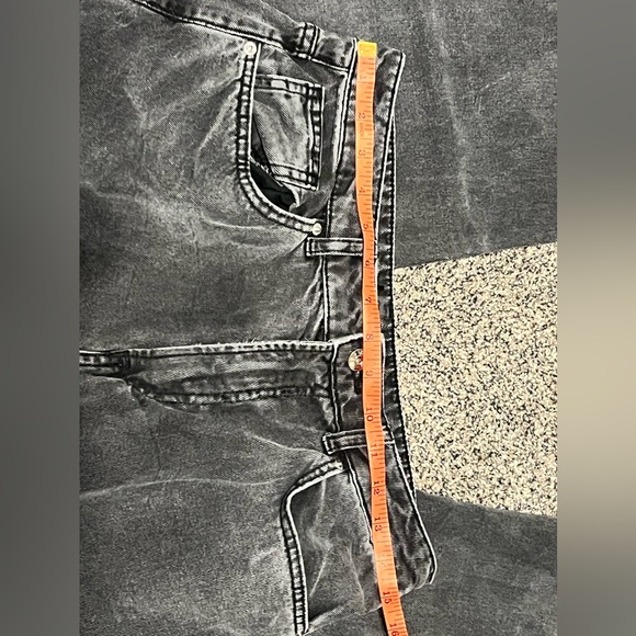 DIVIDED by H&M Black Denim pants - Picture 16 of 16